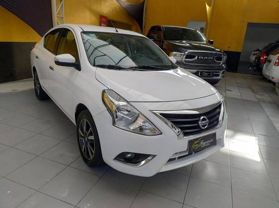 NISSAN VERSA 1.6 16V FLEXSTART SL 4P XTRONIC NISSAN VERSA 1.6 16V FLEXSTART SL 4P XTRONIC